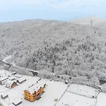 у румуна Hotel *